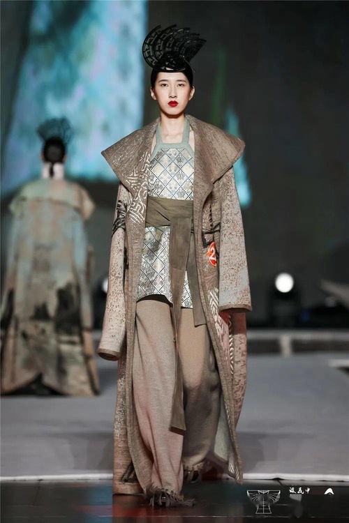 第三屆中國 浙江 民族服飾設(shè)計(jì)展演決賽現(xiàn)場丨迎建黨百年 織民族華服 同心共筑中國夢