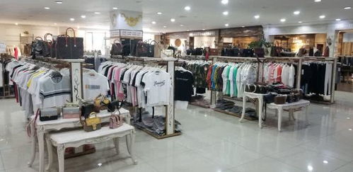 合肥服裝工廠店T恤10元一件，是噱頭還是真營銷？小編親歷為你揭秘